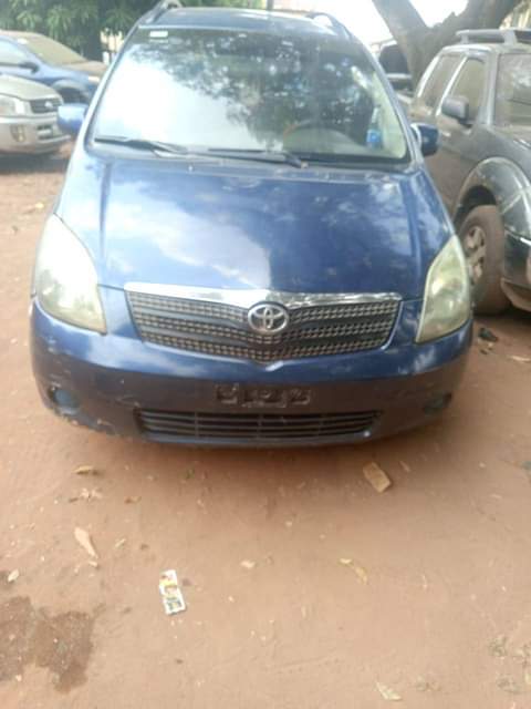 A picture of Corolla verso