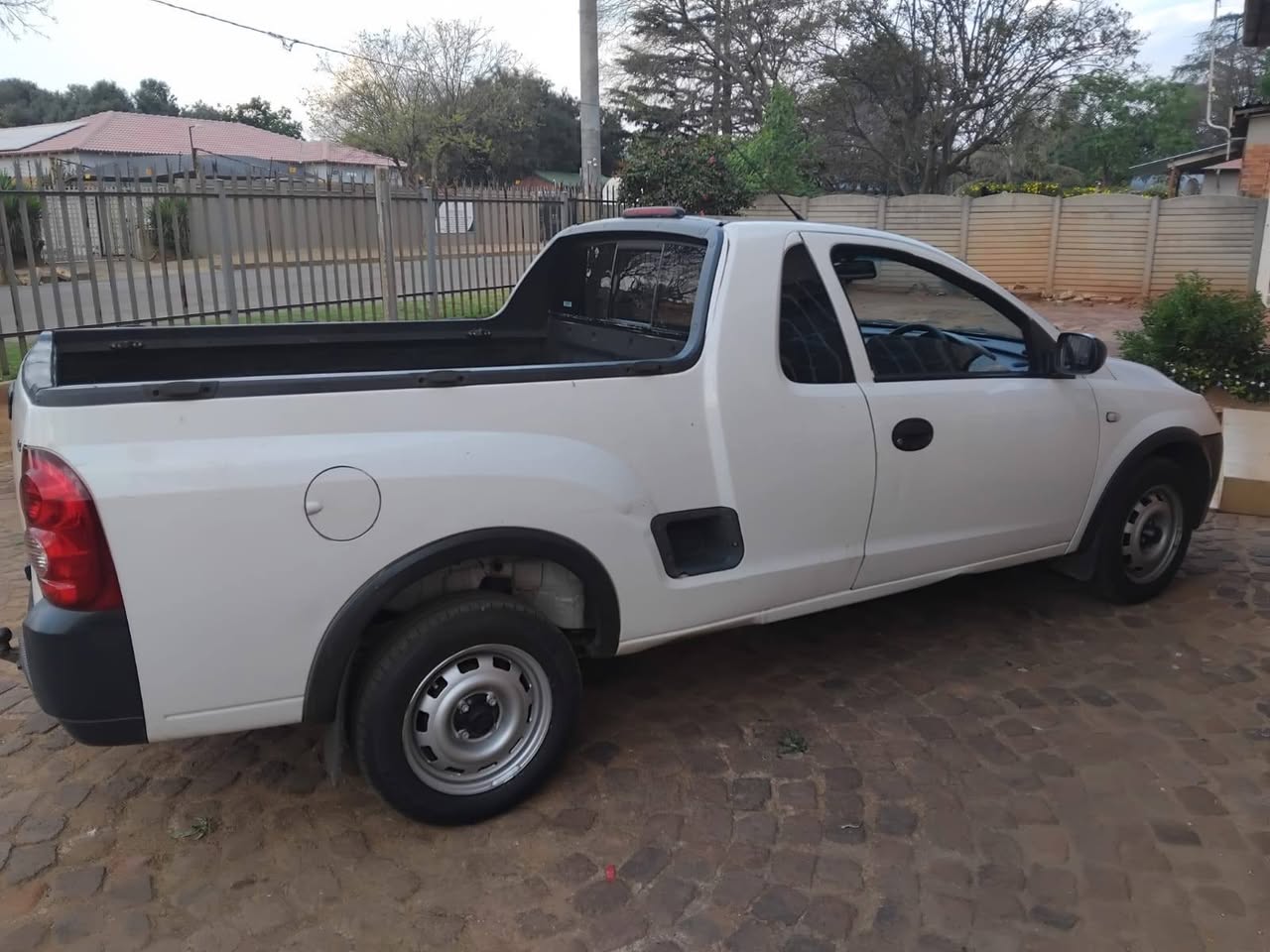 corsa utility under r50000