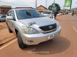 A picture of 2005 Toyota Harrier Car