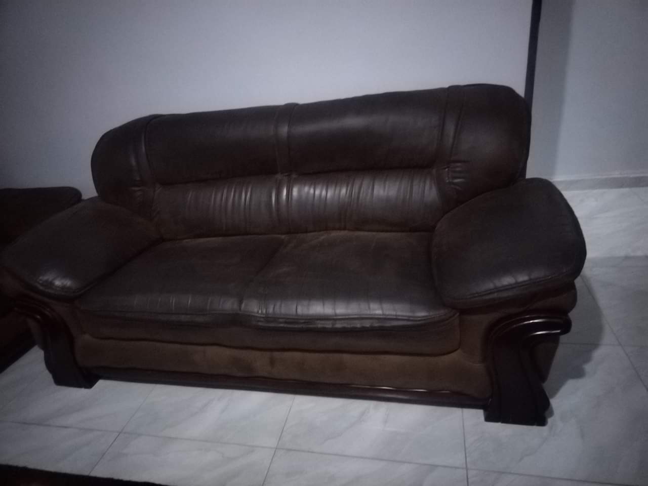 classifieds/furniture sofas