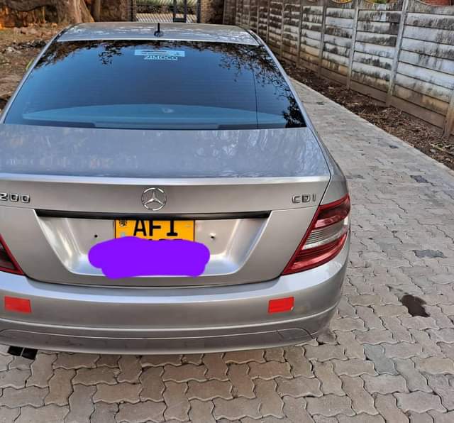 classifieds/cars mercedes