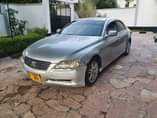 A picture of Toyota mark x