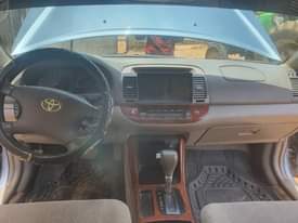 A picture of EXTRA LUXURY EDITION XLE CAMRY 2004