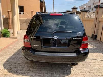 A picture of TOYOTA HIGHLANDER 3 ROW Full Option