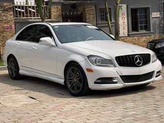A picture of Mercedes Benz C300 2008