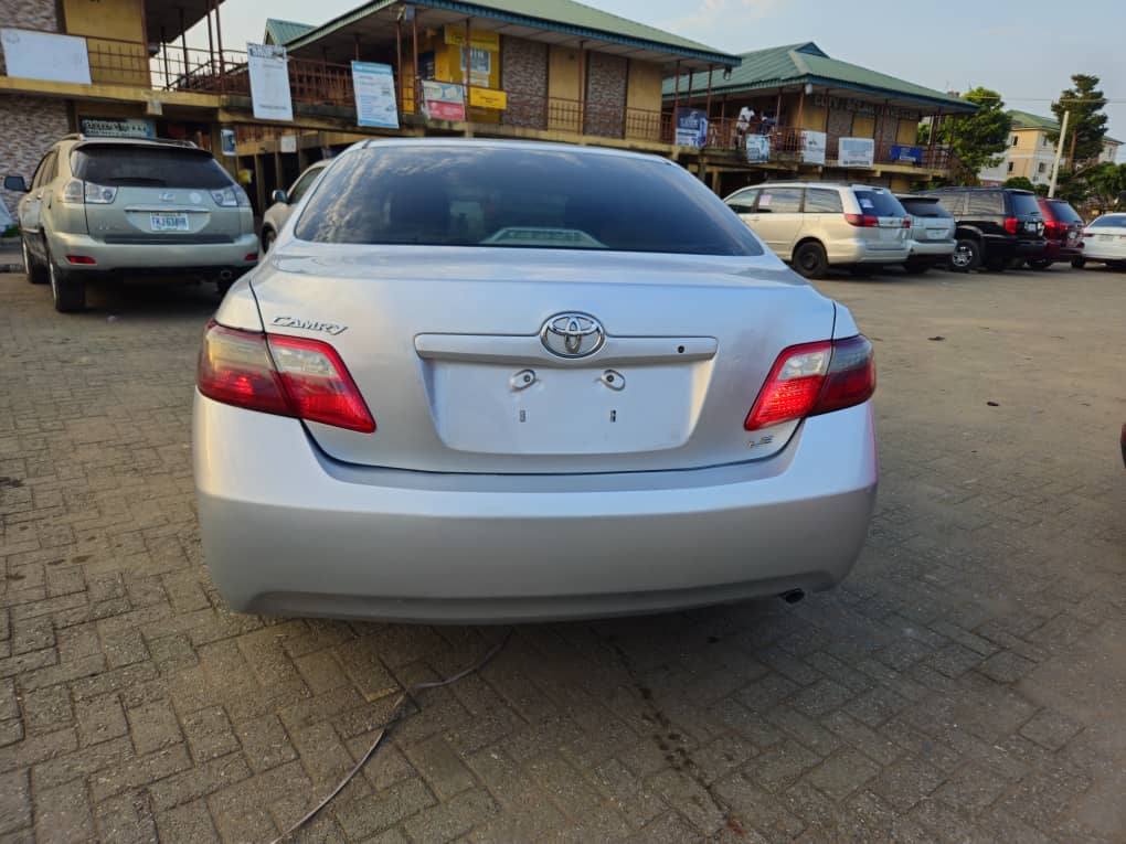 A picture of Toyota Camry 07