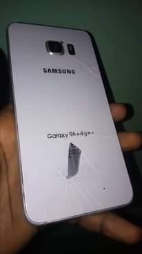 A picture of Samsung S6 edge plus