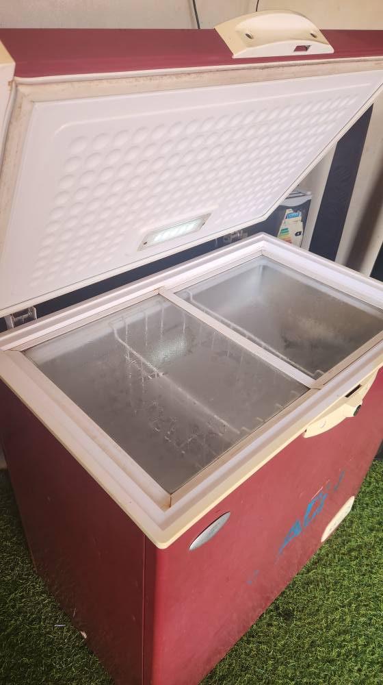 A picture of Adh freezer 200l