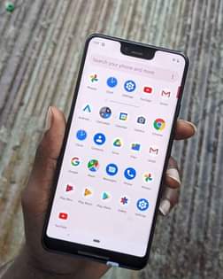 A picture of Google Pixel 3XL GB 128 CLEAN CONDITION