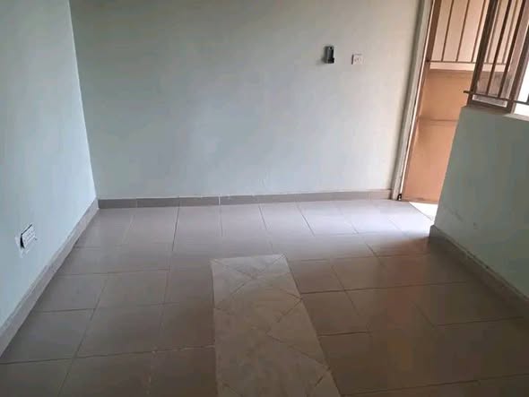 A picture of For rent in Mbalwa Namugongo at 400k Sitting room and