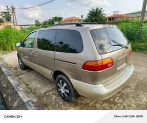 A picture of Flash on first body 2000 sienna AC gear and engine