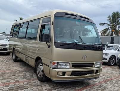 A picture of Toyota Coester Make 2002 Engine capacity 1HD FT Fuel DIESEL