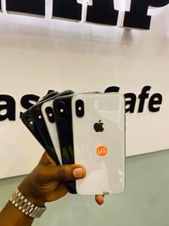 A picture of Iphone X 64GB