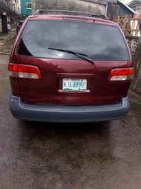 A picture of 2002 Toyota sienna oven backed on pure first body pan