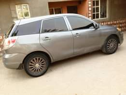 A picture of Clean Toyota Matrix 04 model in buy and drive condition