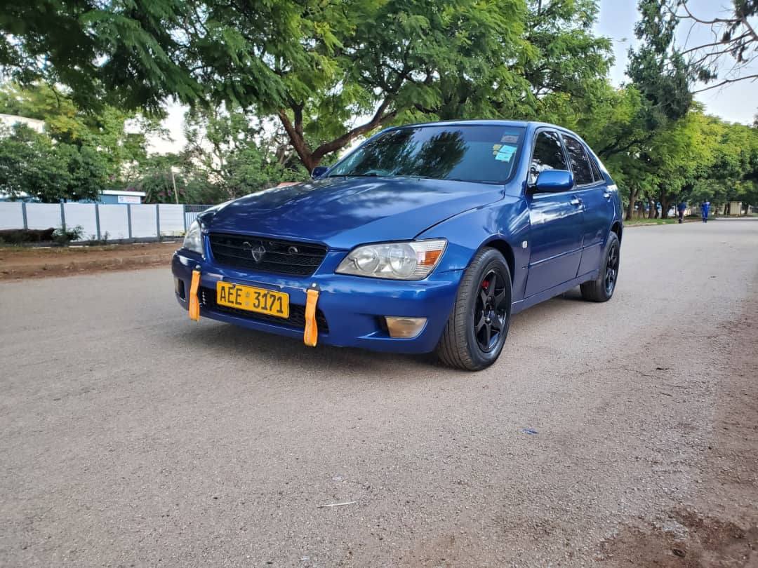 used toyota altezza
