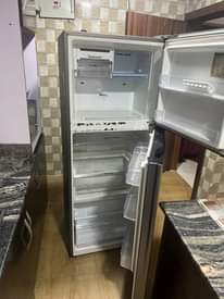 A picture of doble door big fridge and freezer