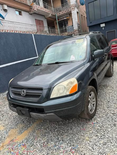 A picture of 2006 HONDA PILOT