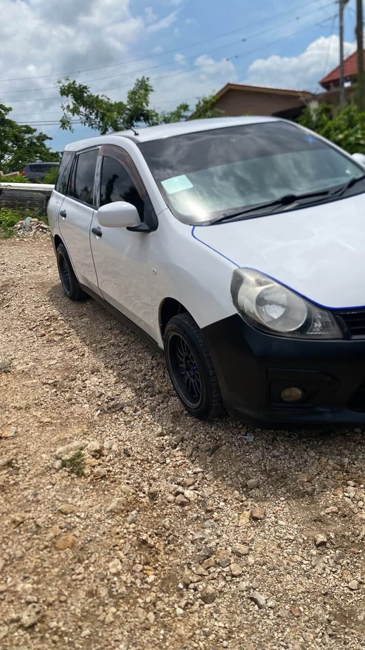nissan ad wagon