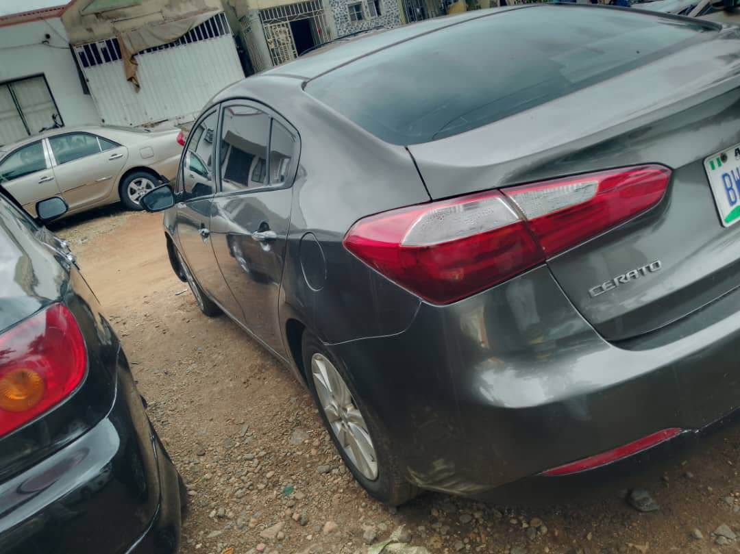 A picture of KIA CERATO 2012 MODEL