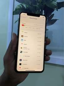 A picture of iphone 11 promax 64GB