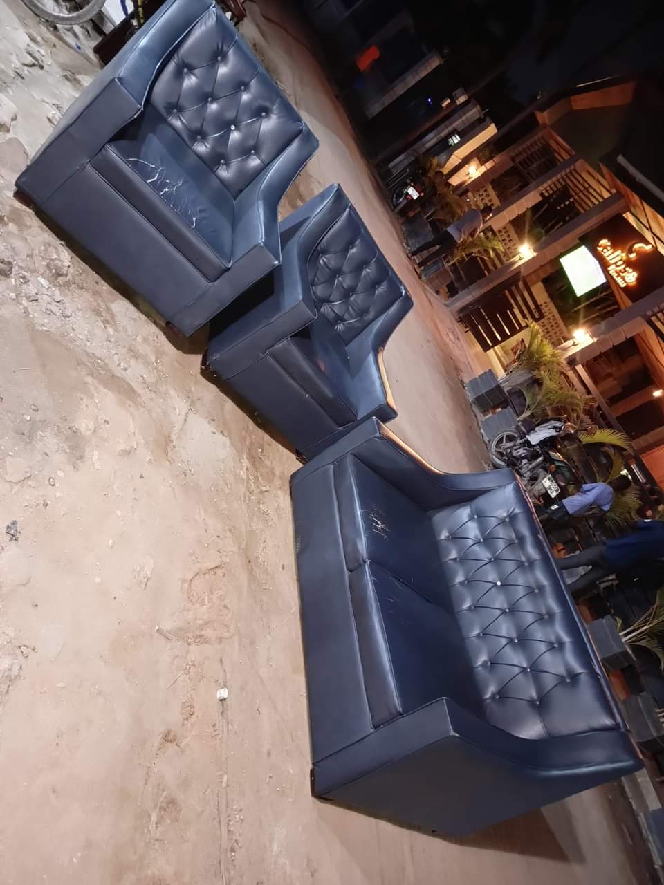 A picture of Sofa set