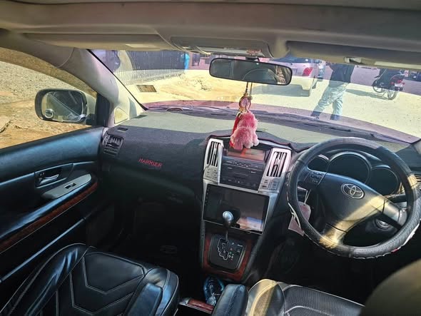 A picture of Toyota Harrier