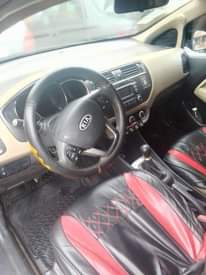 A picture of Kia rio 2012