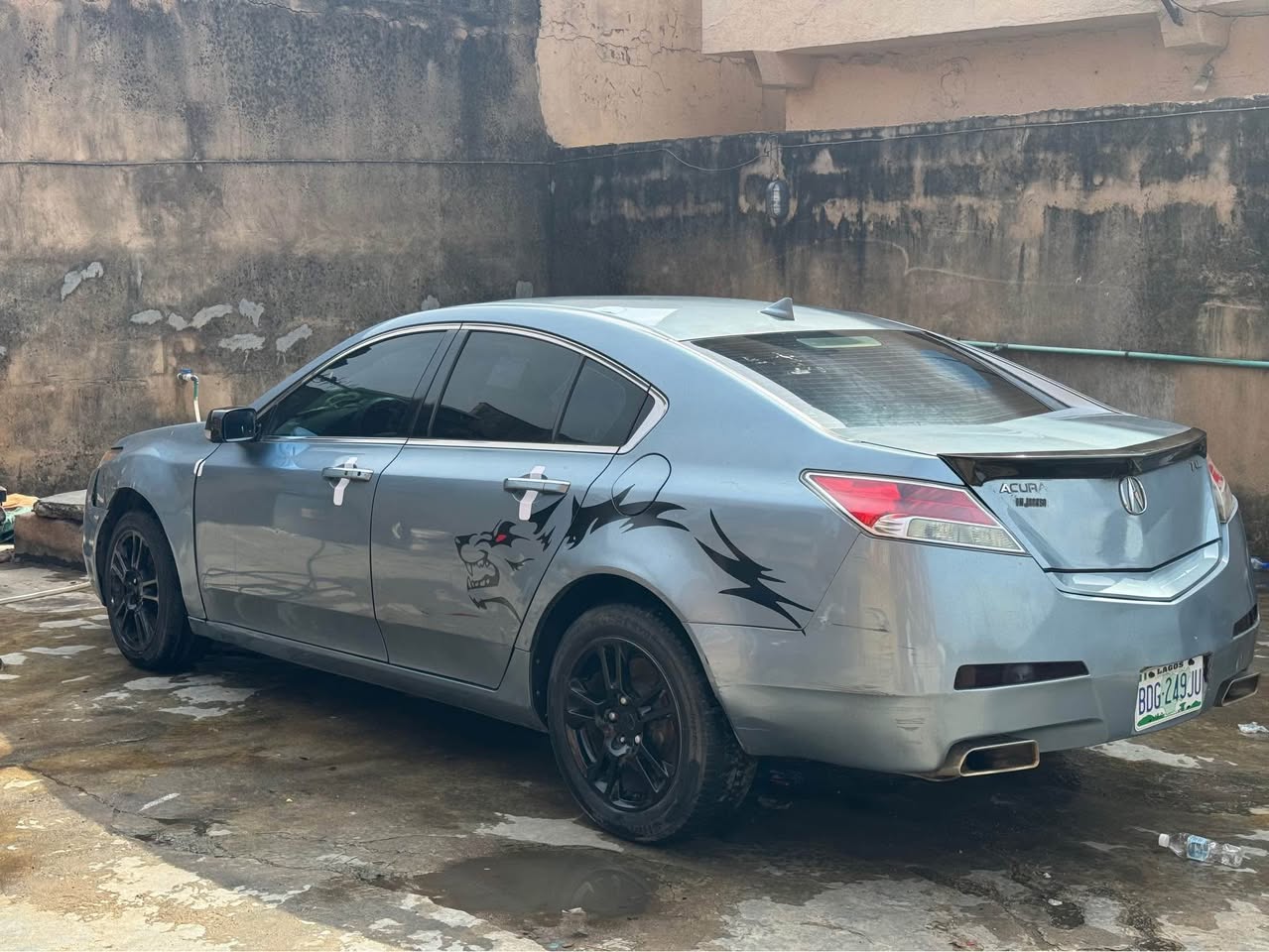A picture of 2010 ACURA TL