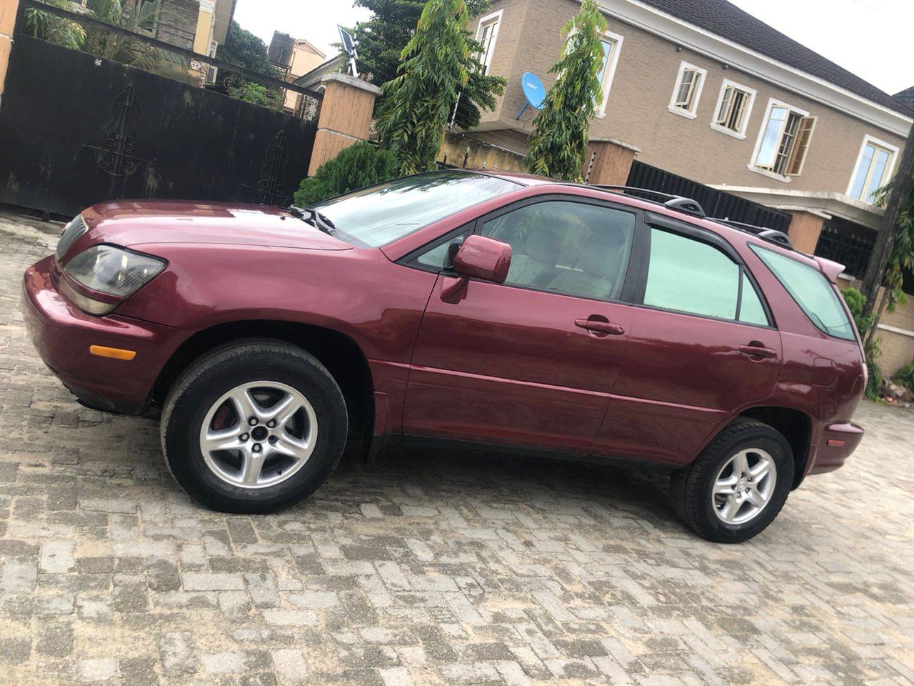 A picture of Rx300 Nigeria used
