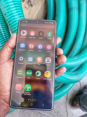 A picture of SAMSUNG GALAXY A71