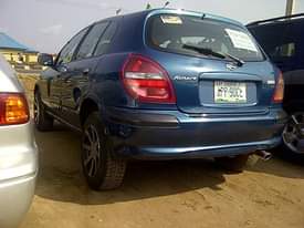 A picture of Nissan Almera 2006 model