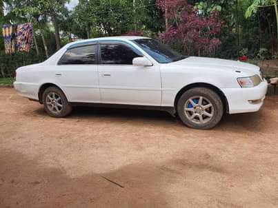 A picture of Cresta milion 2 3 Ipo mwanza Automatic Engine safi 0784857610
