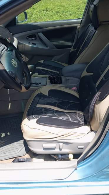 A picture of Dealer market Very sharp Toyota Camry 2008 spider With neat