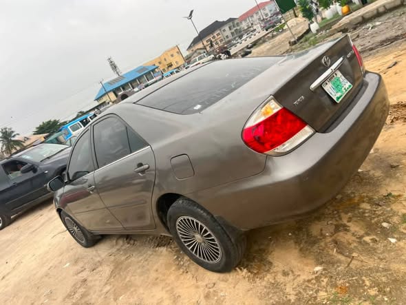 A picture of Toyota camry 2006