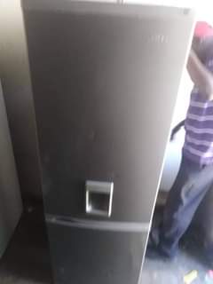 classifieds/fridges