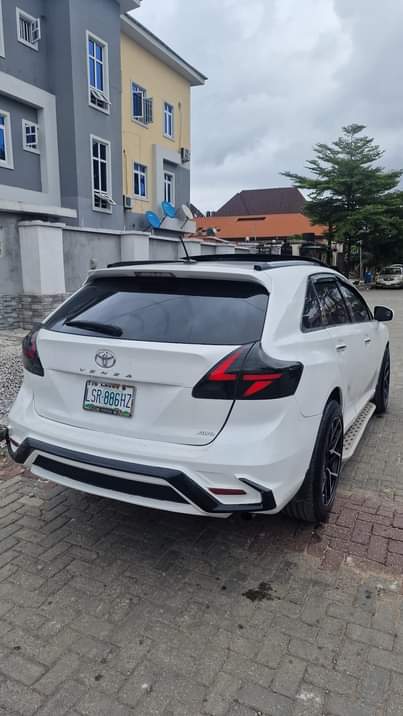 A picture of 2010 Toyota venza limited clean Nigerian use upgraded to 2013
