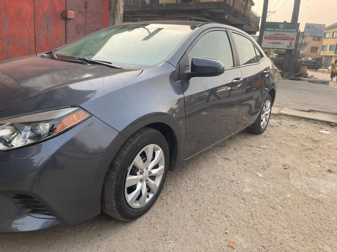 A picture of 2015 Toyota corolla