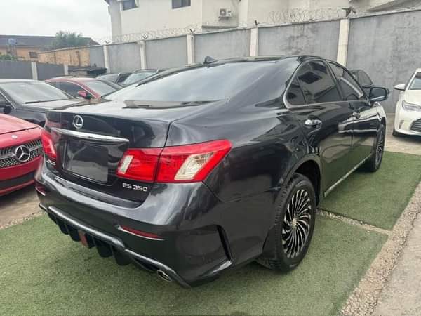 A picture of Lexus es350 2009 model Preowned Tesla Price 8 5m Location