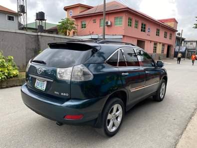 A picture of Super Sharp 2005 RX330 Selling for Belgium Grade Very Sound