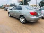 A picture of 2004 Toyota Corolla LE