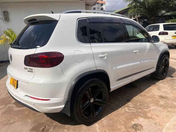 A picture of VOLSKWAGON TIGUAN INAUZWA