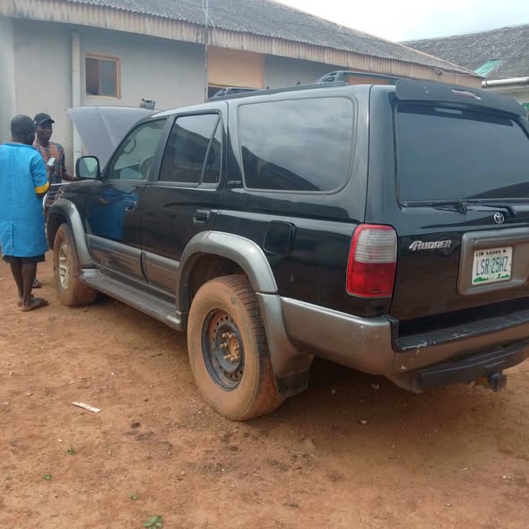 A picture of Good deal Registered 4 runner Engine gear Documents intact
