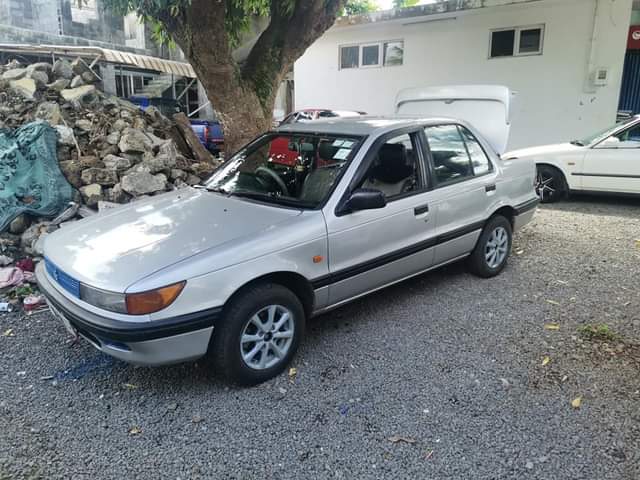 mitsubishi lancer