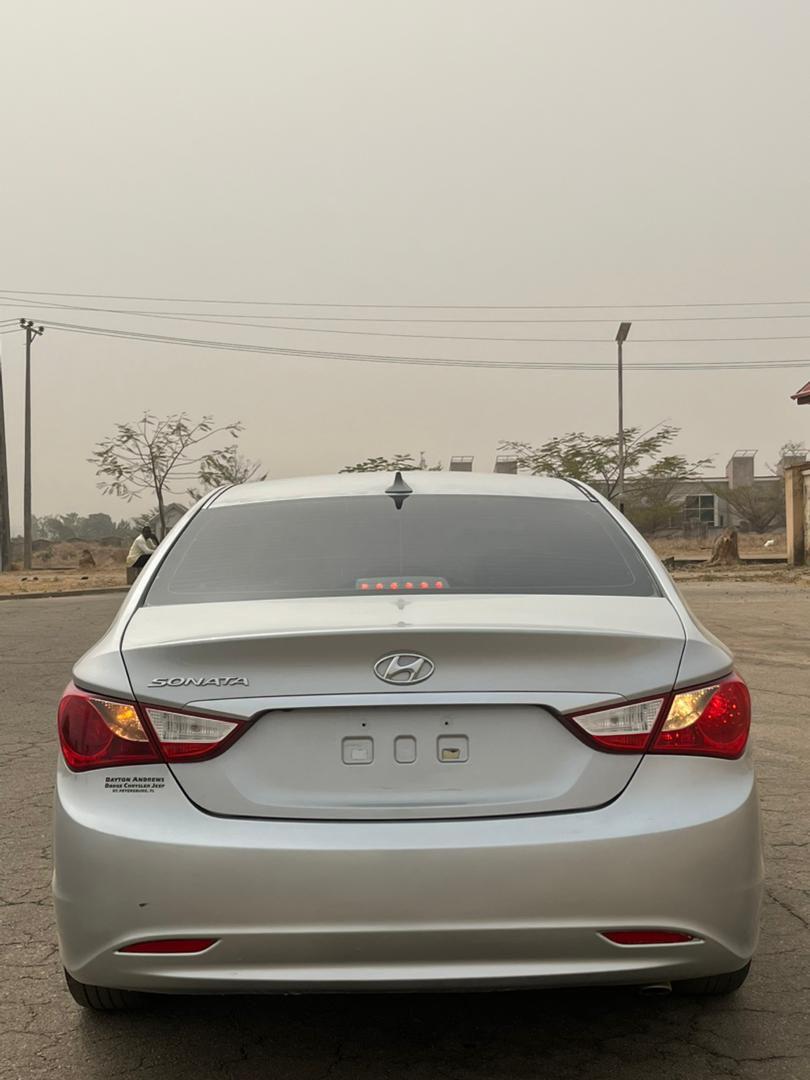 A picture of Car