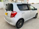 A picture of Ractis 0714127015