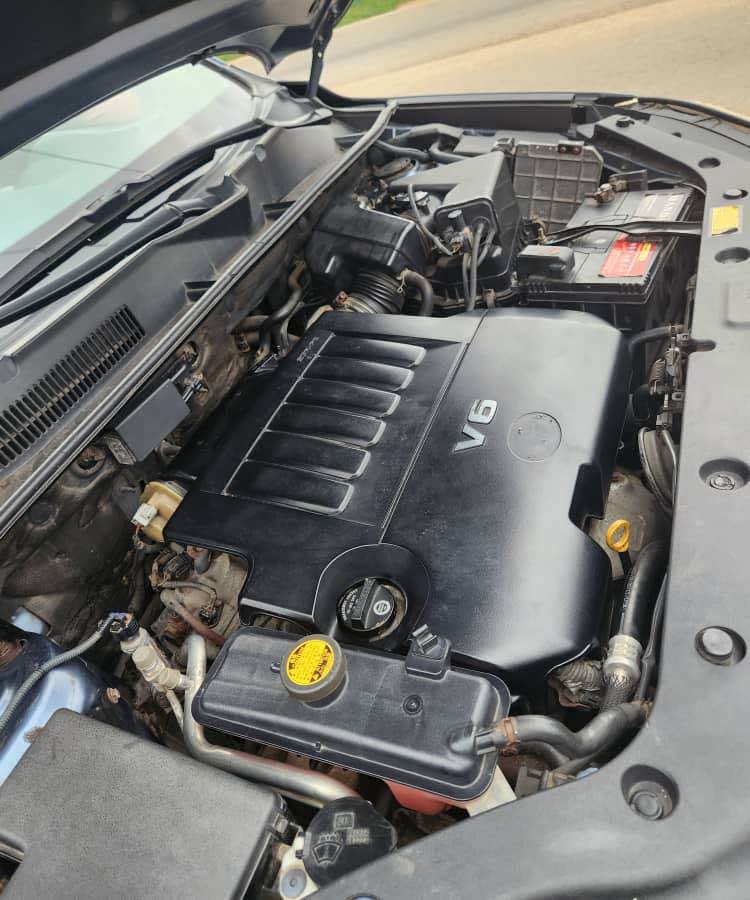 A picture of Toyota rav 4 08106105401