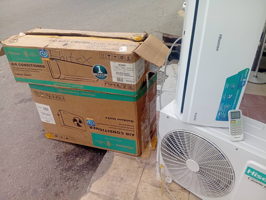 A picture of 1Hp inverter Hisense an