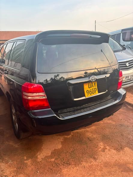 A picture of Toyota kluger