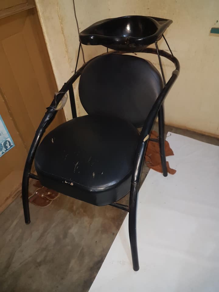 A picture of SINK AND SALOON MIRRORS 4 SALE